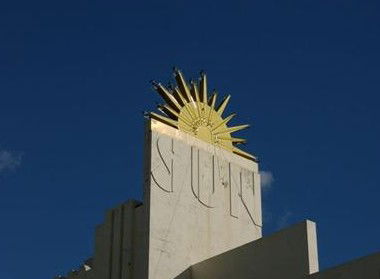Sun Theatre - Find Attractions 1