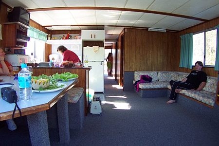 Clyde River Houseboats - Find Attractions 2