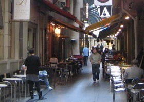 MELTours - Find Attractions 1