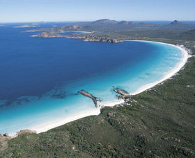 Lucky Bay - Find Attractions 0