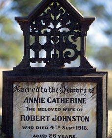 Old Southern Cross Cemetery - Find Attractions 0
