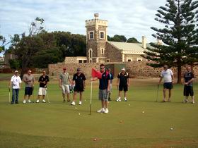 Glanville Hall Par 3 Golf Course - Find Attractions 0