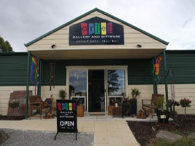 Artel Gallery and Giftware McLaren Vale