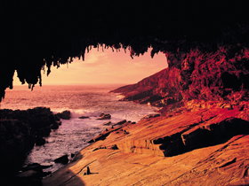 Admirals Arch Flinders Chase