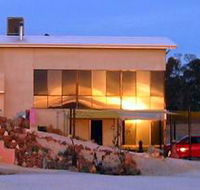 Mt Surmon Wines - Scarlattis Gallery - Find Attractions