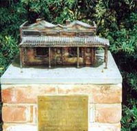 Sculpture Of Beetaloo Reservoir Hotel - Find Attractions