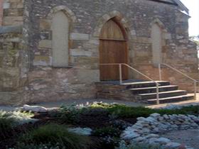 The Hundred Eaves - Find Attractions 0