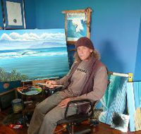 Studio Surf - Find Attractions