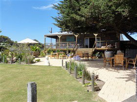 Rustic Blue - Find Attractions 0