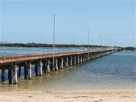 Port Broughton Visitor Outlet - Find Attractions 0