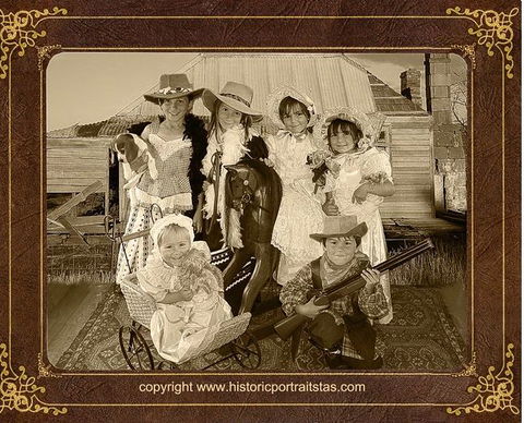 Olde Time Portraits - Find Attractions 0