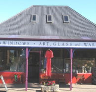 3 Windows Gallery - Find Attractions
