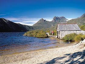 Dove Lake Circuit - Find Attractions 0