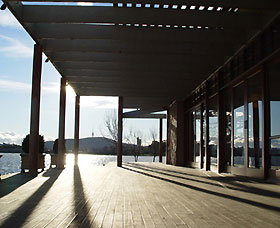 The Boat House By The Lake - Find Attractions 0