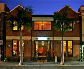 The Crosstown Eating House - Find Attractions 0