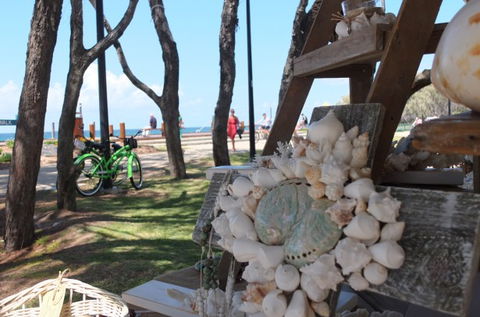 Coolangatta Beachfront Markets - Find Attractions 3