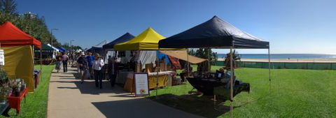 Coolangatta Beachfront Markets - Find Attractions 7