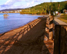 Cannonvale Beach - Find Attractions 0