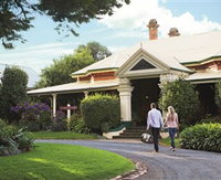 Historical Walk Through Russell Street