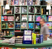 Lorne Beach Books - Find Attractions