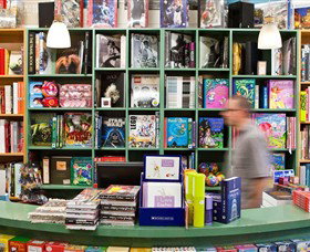 Lorne Beach Books - Find Attractions 0