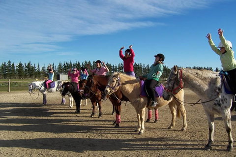 Saddle On Riding School - Find Attractions 3