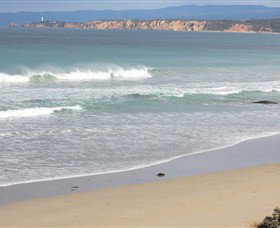 Lorne Girl - Find Attractions 0
