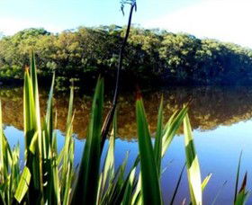 Aura Vale Lake Park - Find Attractions 0