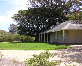 Black Rock House - Find Attractions 0