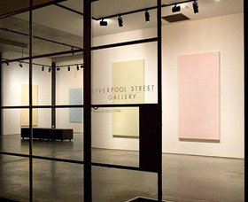 Liverpool Street Gallery - Find Attractions 0