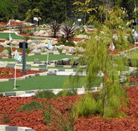 18 Hole Mini Golf - Club Husky - Find Attractions