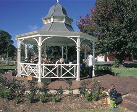 Muir House Art Gallery - Find Attractions 0