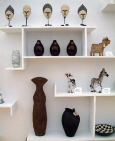 Swinging Swaggy Pottery, Gift Ware And Cafe - Find Attractions 0