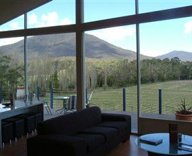 Boat O'Craigo Wines - Find Attractions 2