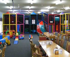 Jumbos Jungle Playhouse And Cafe - Find Attractions 1