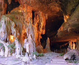 Abercrombie Caves - Find Attractions 0