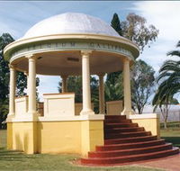 Kingaroy Soldiers Memorial Rotunda - Find Attractions