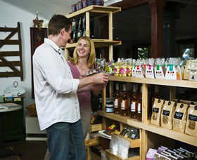 Poachers Pantry And Wily Trout Vineyard - Find Attractions 4