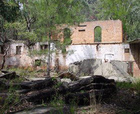 Newnes Shale Oil Ruins - Find Attractions 0
