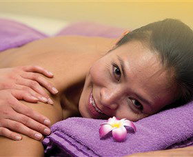 Club MMM! Day Spa - Find Attractions 0