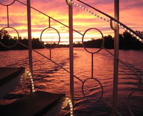 Hawkesbury Paddlewheeler - Find Attractions 1