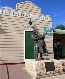 Jack Howe Sculpture And Gallery - Find Attractions 0