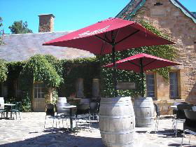 The Old Clarendon Inn And Millers Restaurant - Find Attractions 1