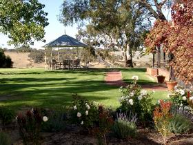 Currency Creek Winery And Restaurant - Find Attractions 0
