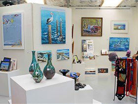 Artworks Gallery - Find Attractions 2