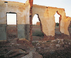 Kookynie Ruins - Find Attractions 1
