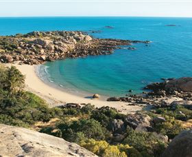 Queens Beach - Find Attractions 0