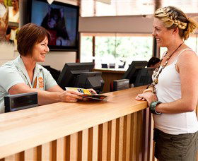 Savannah Visitor Plaza, Taronga Western Plains Zoo Dubbo - Find Attractions 6