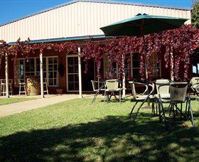 Red Earth Estate Vineyard - Find Attractions 1