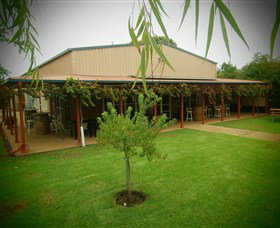 Red Earth Estate Vineyard - Find Attractions 2